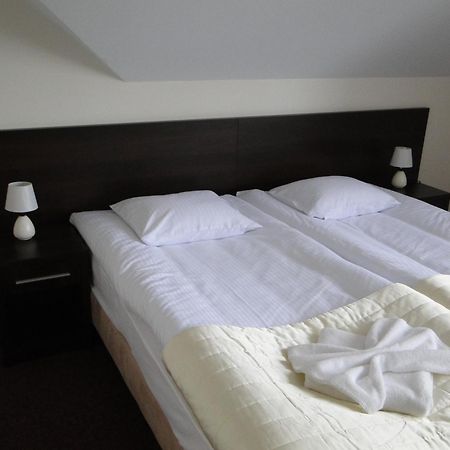 Hotel Cynamon Tokarnia  Luaran gambar